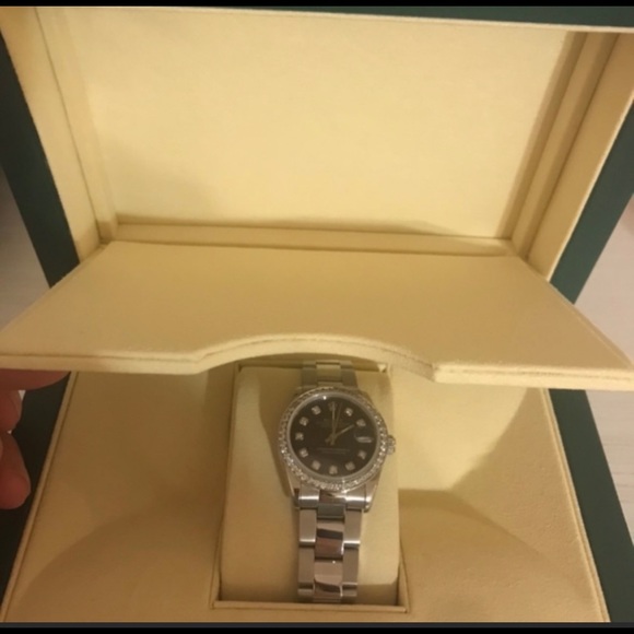 Rolex oyster diamond bezel main image 5